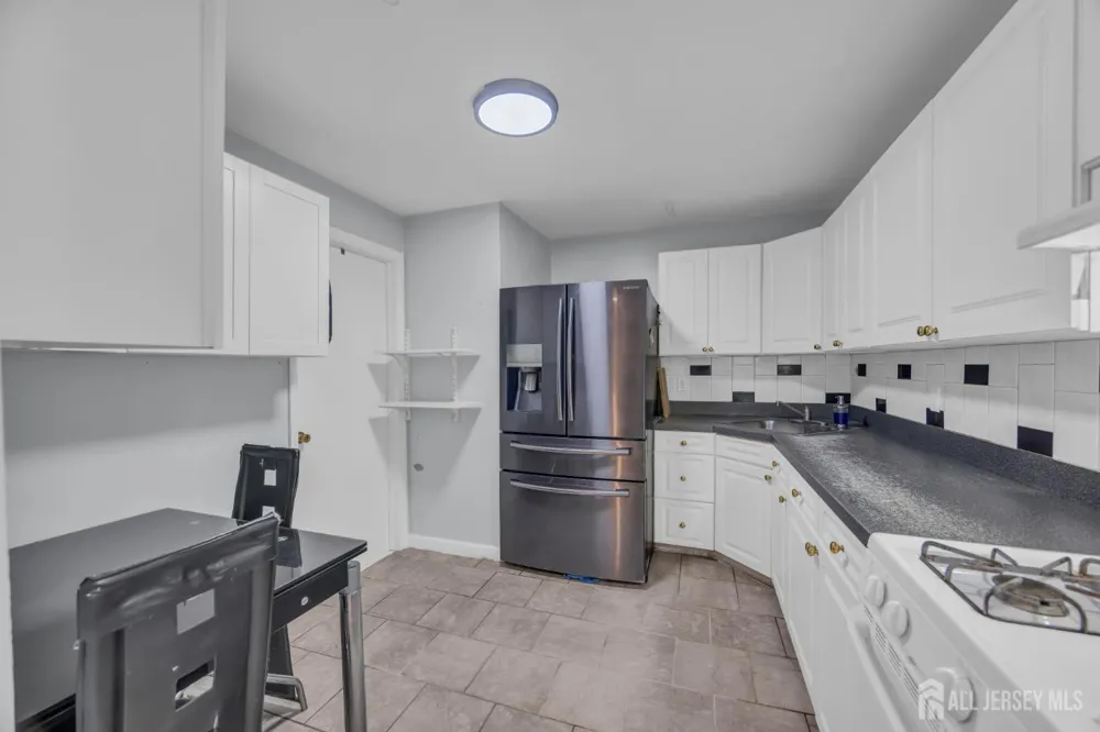 393 College Drive Edison, NJ 08817