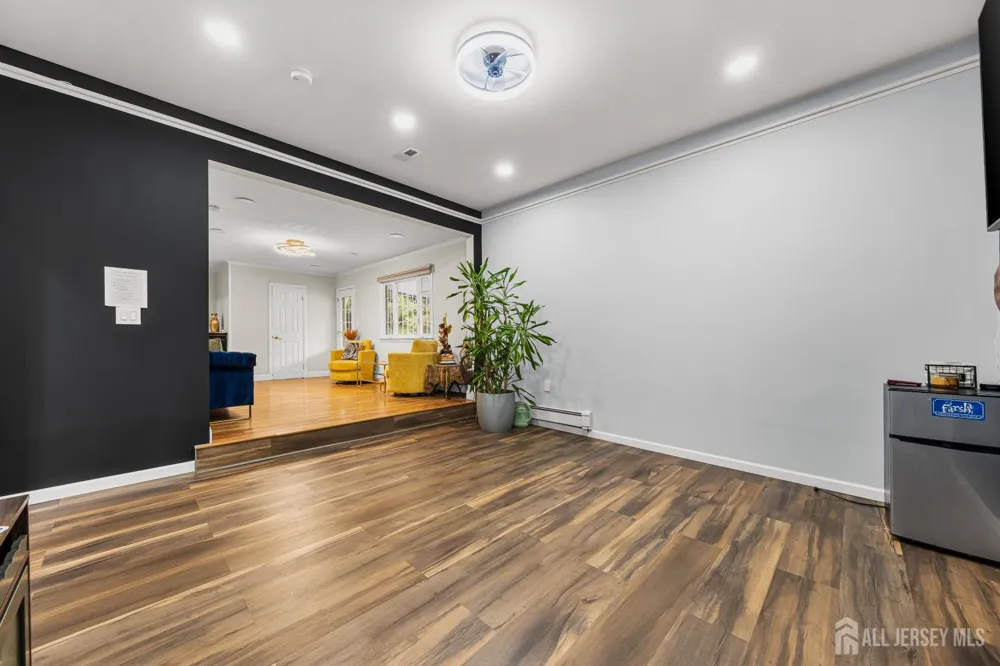 5 Travis Court Monroe, NJ 08831