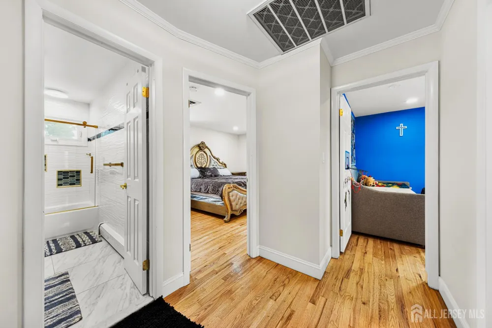 5 Travis Court Monroe, NJ 08831