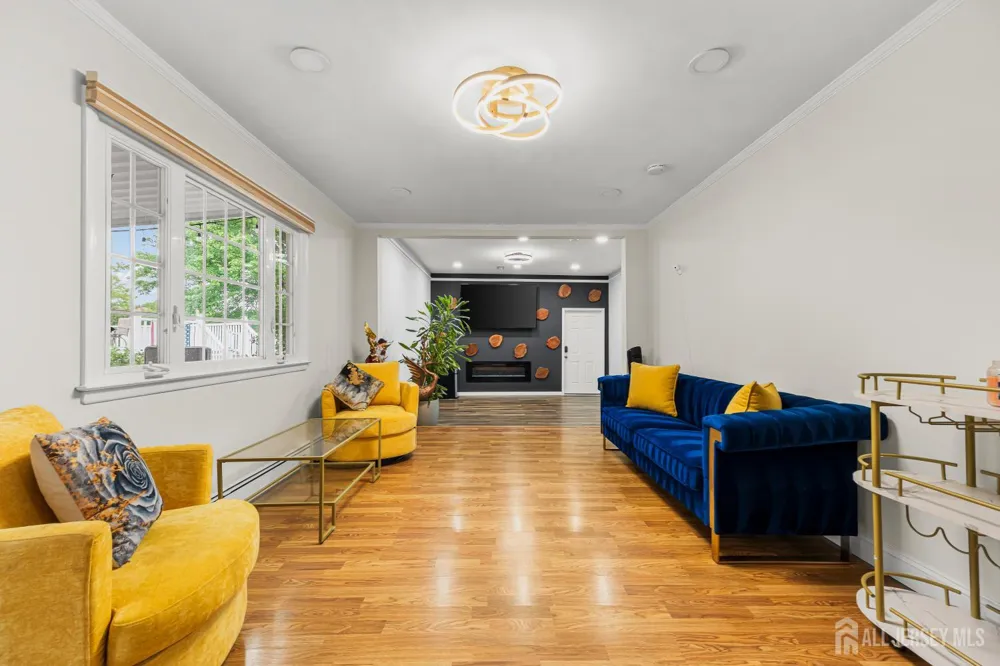 5 Travis Court Monroe, NJ 08831