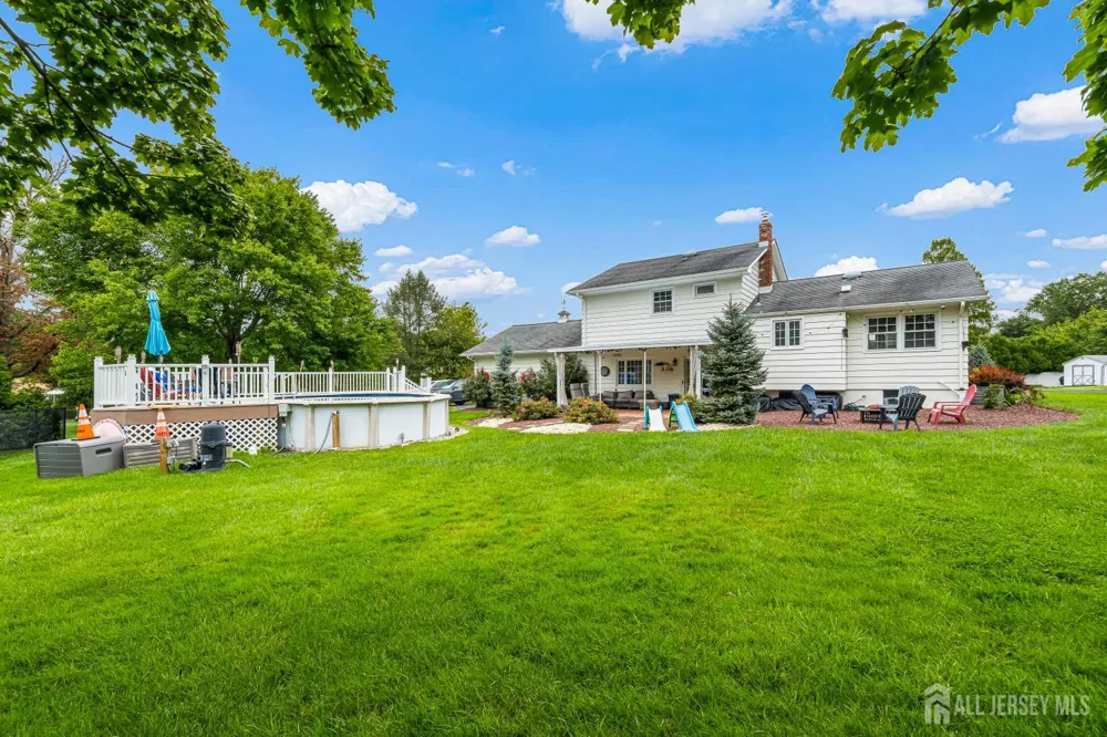 5 Travis Court Monroe, NJ 08831