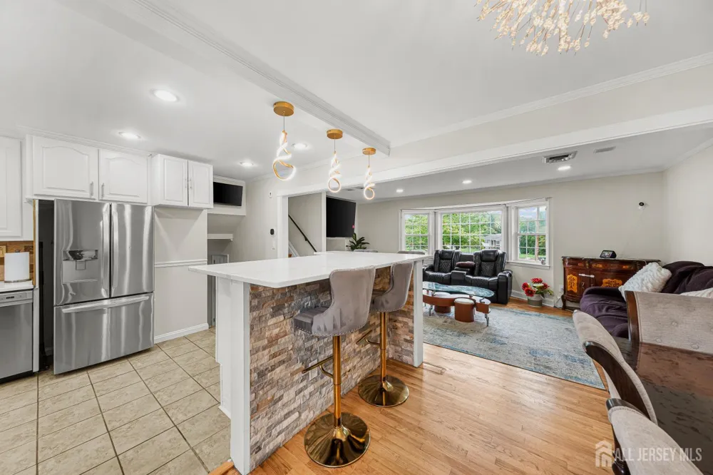 5 Travis Court Monroe, NJ 08831