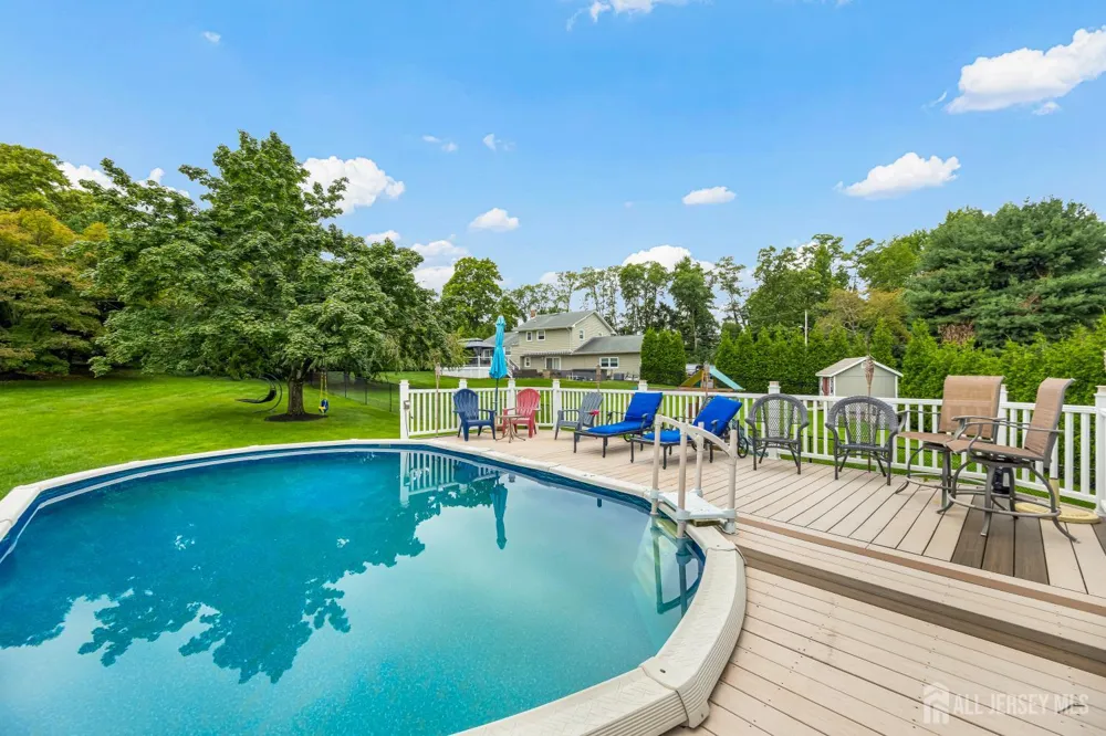 5 Travis Court Monroe, NJ 08831