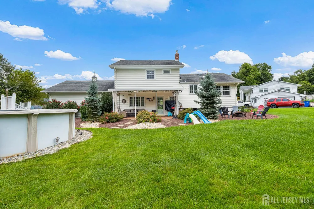 5 Travis Court Monroe, NJ 08831