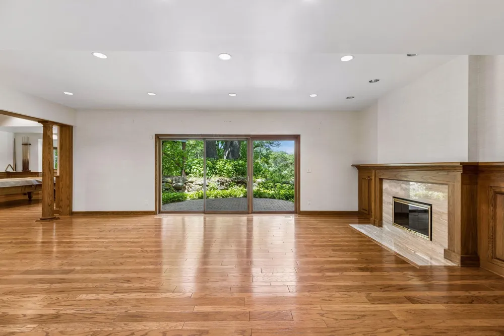 7 Mallard Lane North Oaks, MN 55127