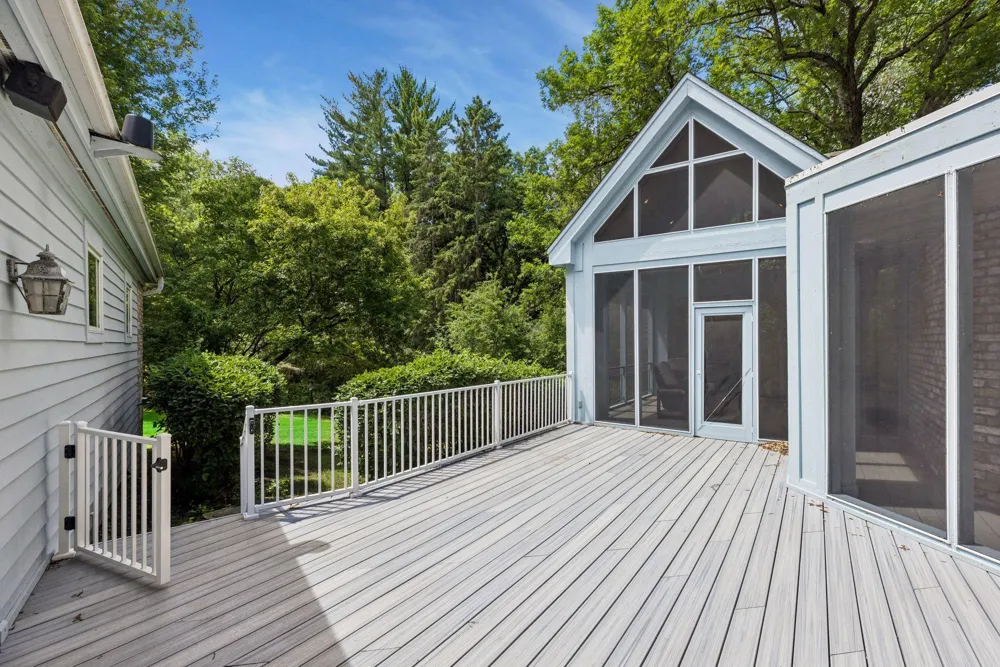 7 Mallard Lane North Oaks, MN 55127