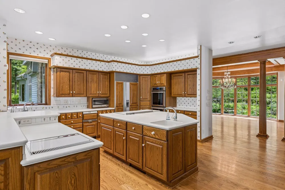 7 Mallard Lane North Oaks, MN 55127