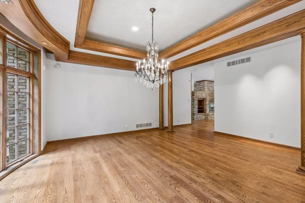 7 Mallard Lane North Oaks, MN 55127