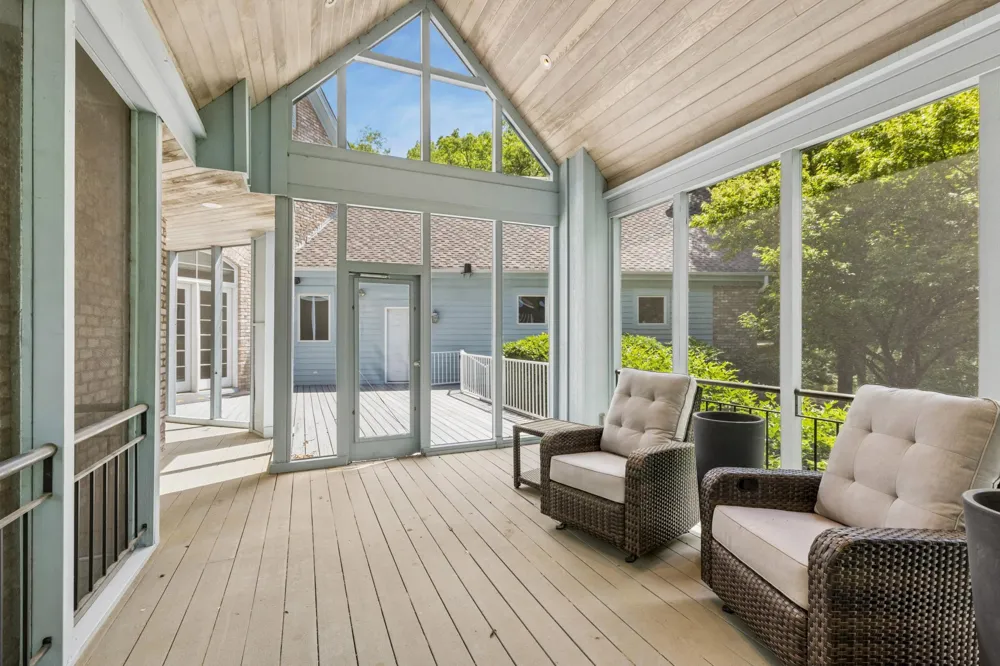 7 Mallard Lane North Oaks, MN 55127