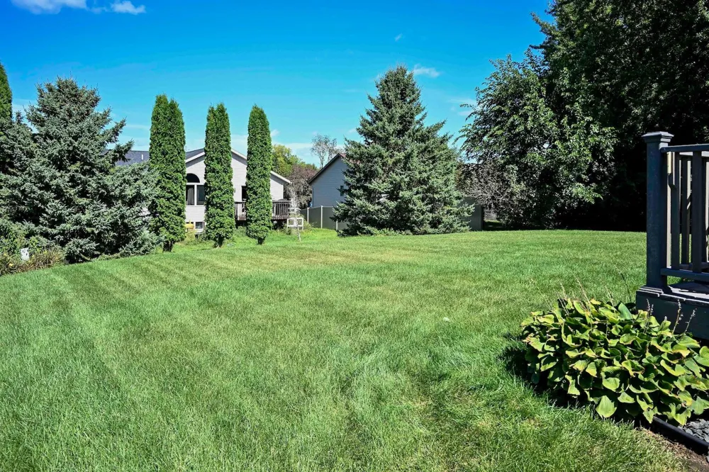 30 Tews Avenue Lewiston, MN 55952