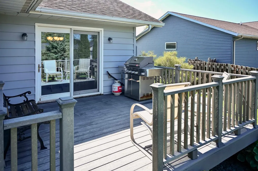 30 Tews Avenue Lewiston, MN 55952