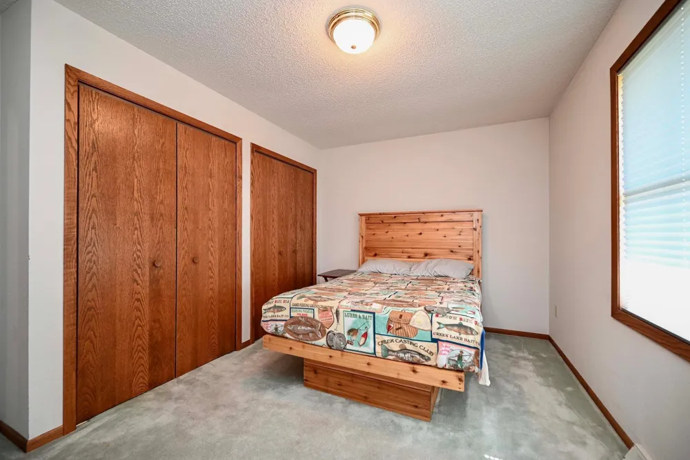 30 Tews Avenue Lewiston, MN 55952