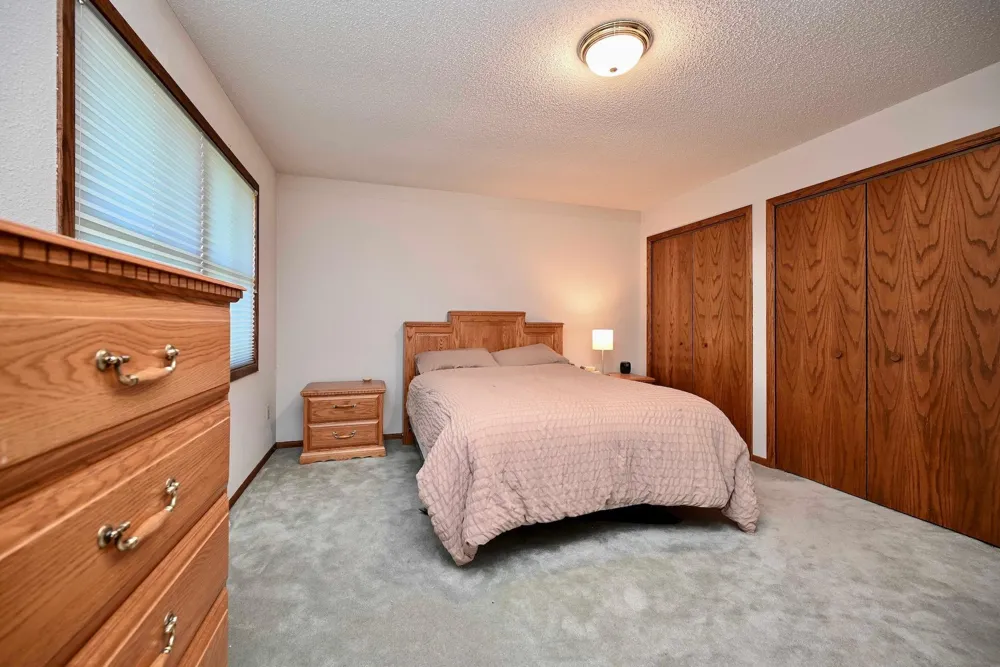 30 Tews Avenue Lewiston, MN 55952