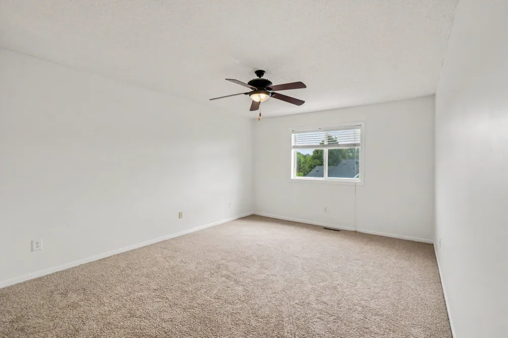 697 Kingfisher Lane #H Woodbury, MN 55125
