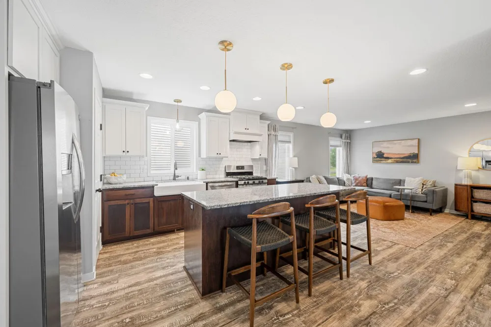 3062 Walden Drive Chaska, MN 55318