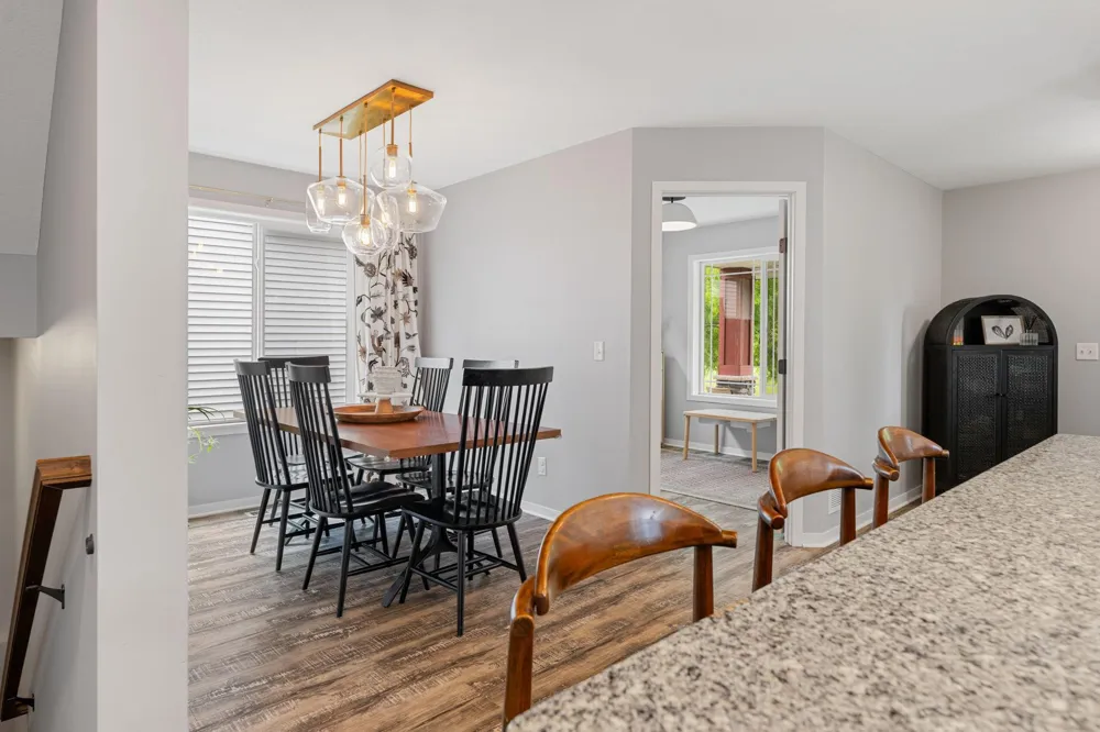 3062 Walden Drive Chaska, MN 55318