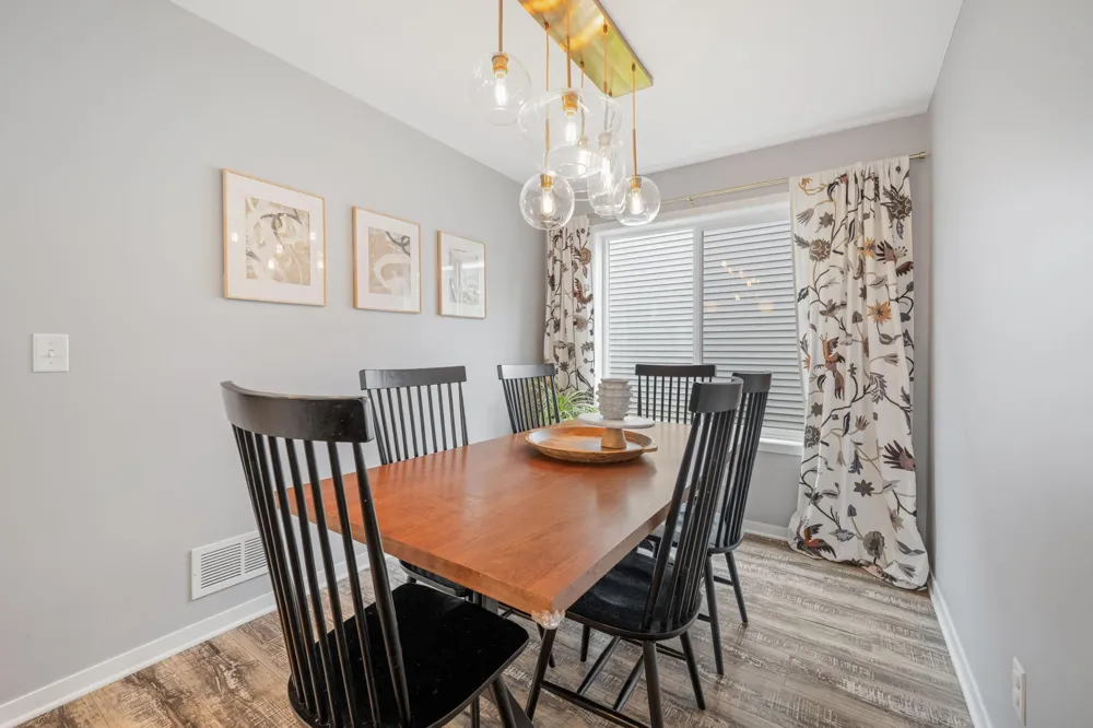 3062 Walden Drive Chaska, MN 55318