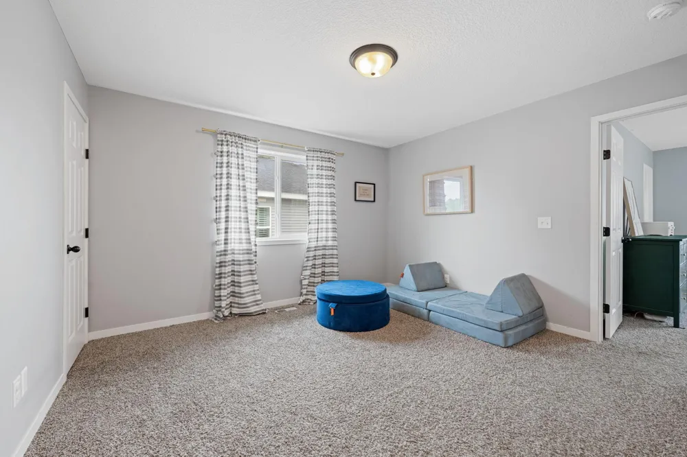 3062 Walden Drive Chaska, MN 55318