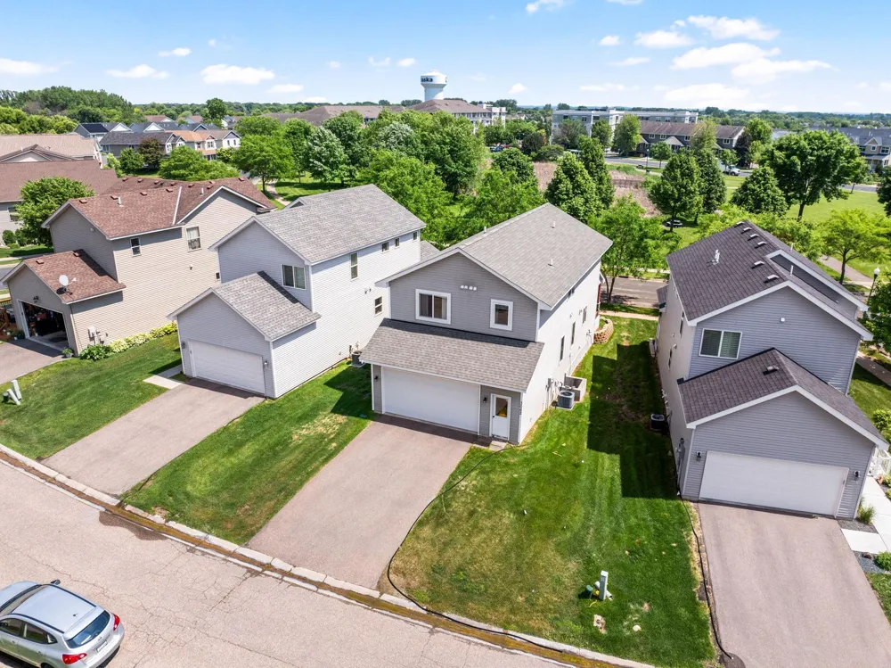 3062 Walden Drive Chaska, MN 55318