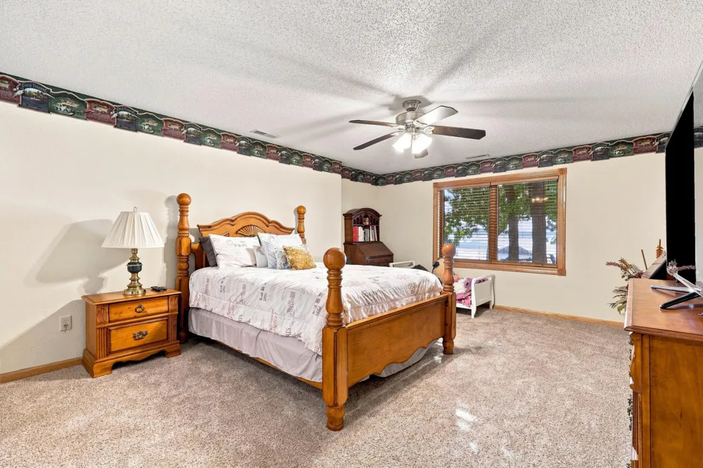 24011 Woodland Lane Detroit Lakes, MN 56501