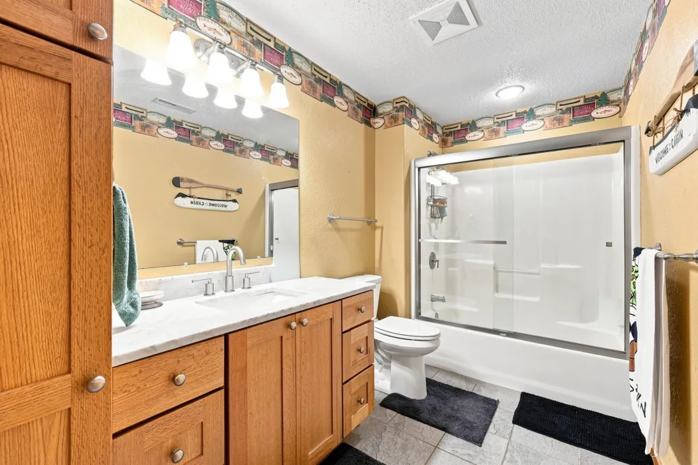 24011 Woodland Lane Detroit Lakes, MN 56501