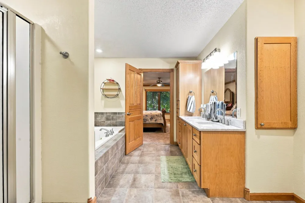 24011 Woodland Lane Detroit Lakes, MN 56501