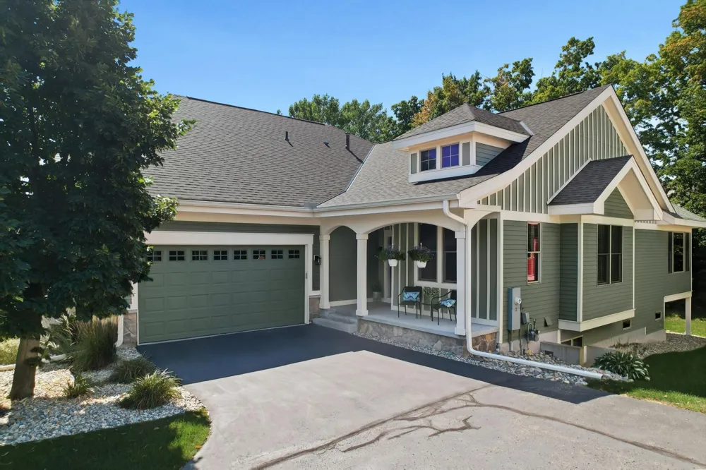 4033 Heritage Lane SE Prior Lake, MN 55372