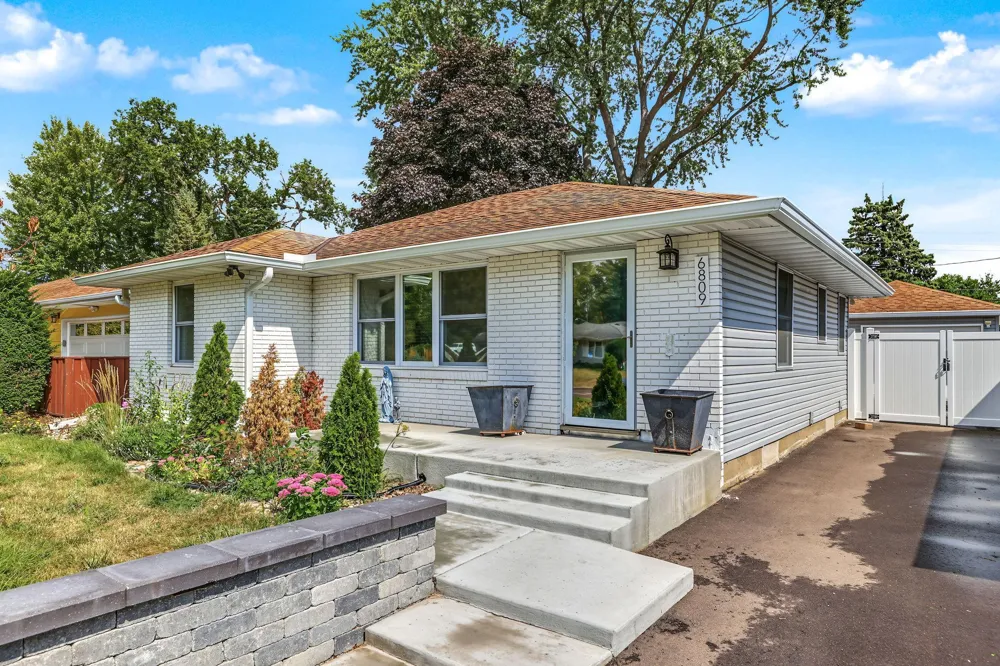 6809 5th Avenue S Richfield, MN 55423