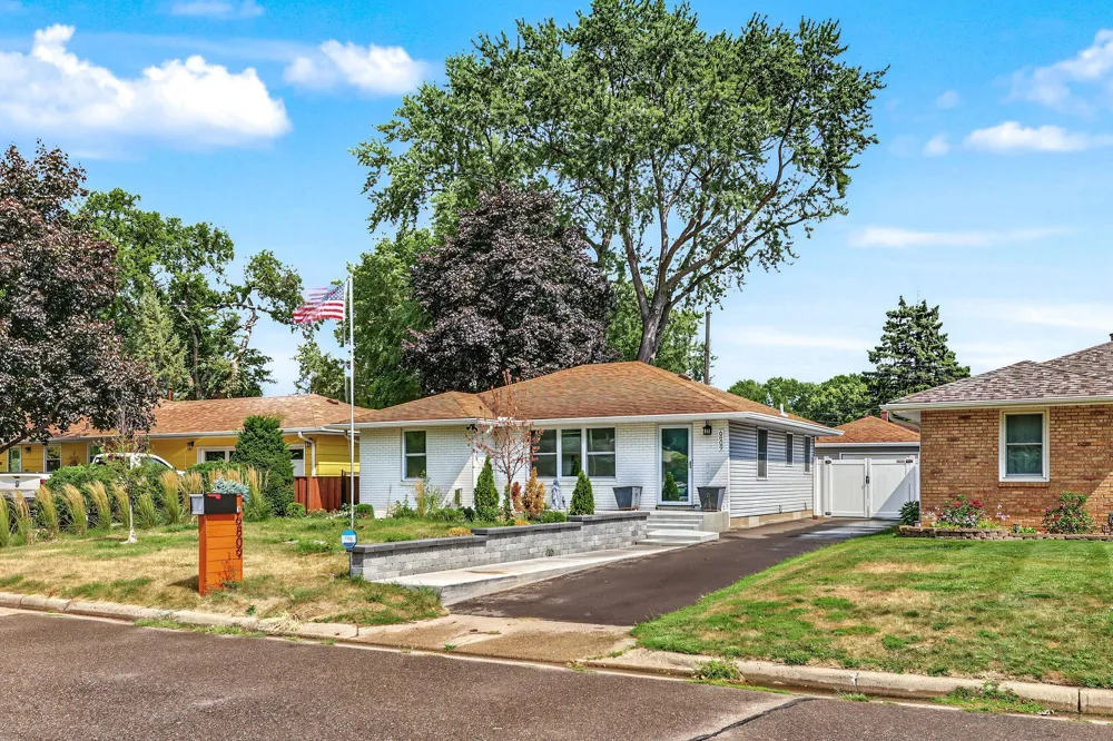 6809 5th Avenue S Richfield, MN 55423