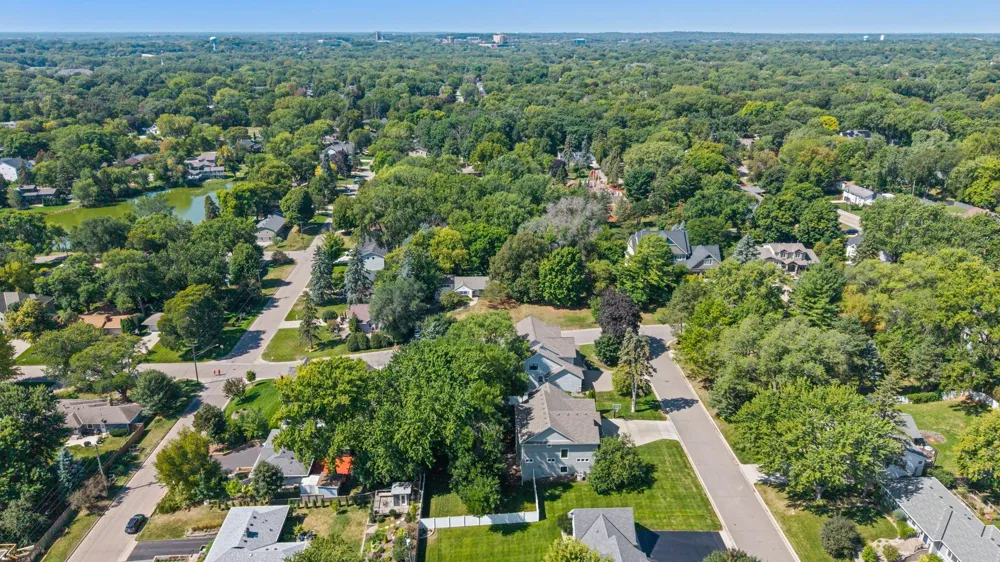 5916 Code Avenue Edina, MN 55436