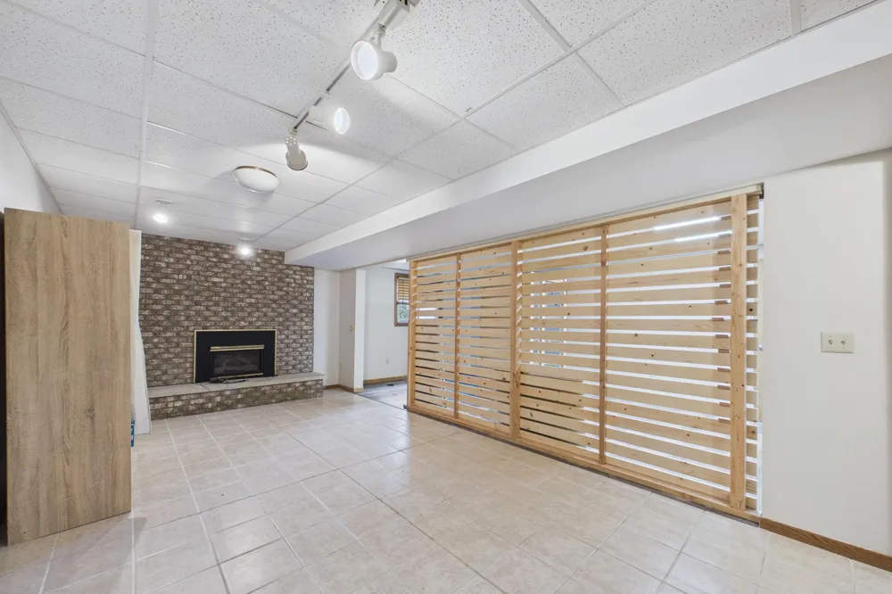 3024 Crescent Lane NW Rochester, MN 55901