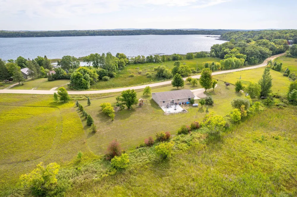 18613 Peninsula Trail Battle Lake, MN 56515