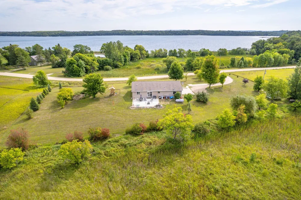 18613 Peninsula Trail Battle Lake, MN 56515