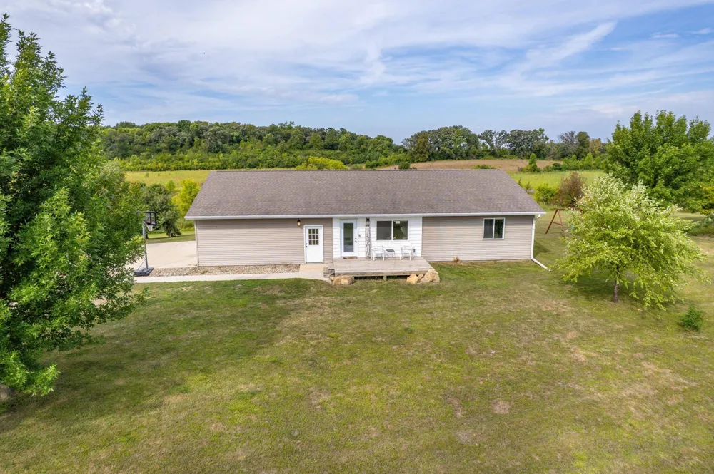 18613 Peninsula Trail Battle Lake, MN 56515