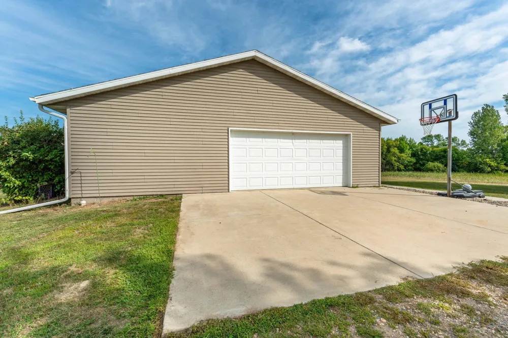 18613 Peninsula Trail Battle Lake, MN 56515