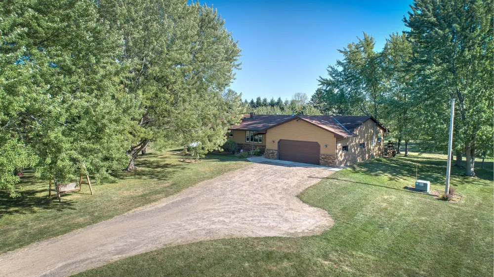 4444 297th Avenue NE Isanti, MN 55040