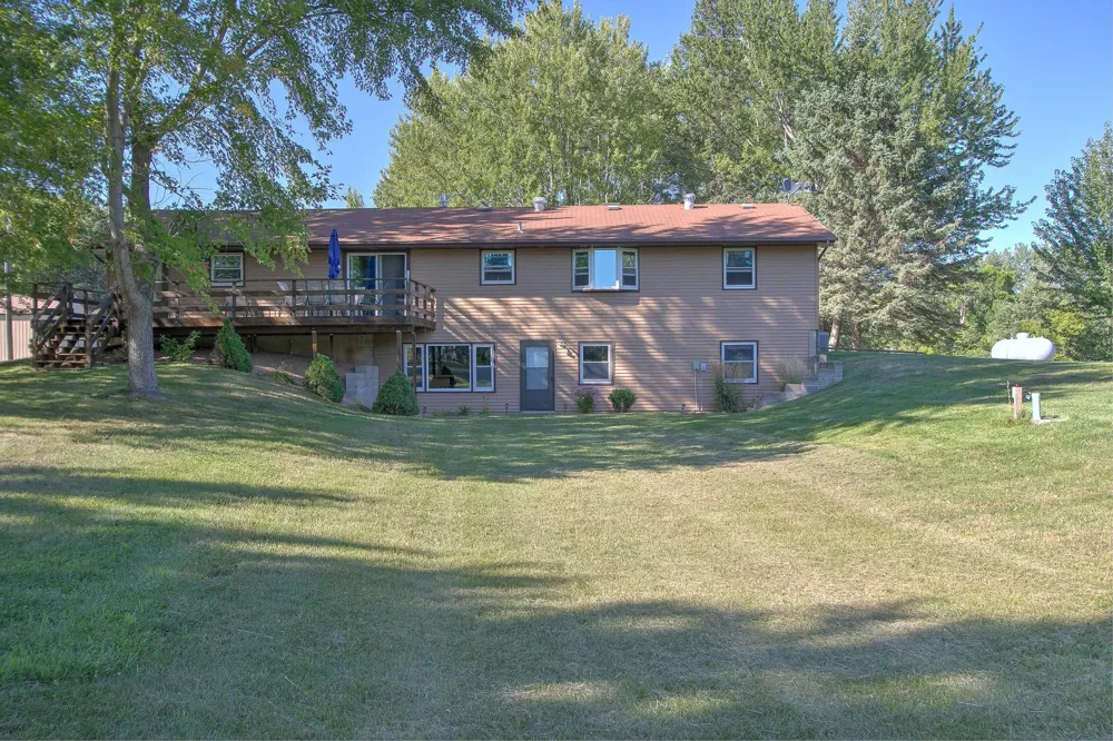 4444 297th Avenue NE Isanti, MN 55040