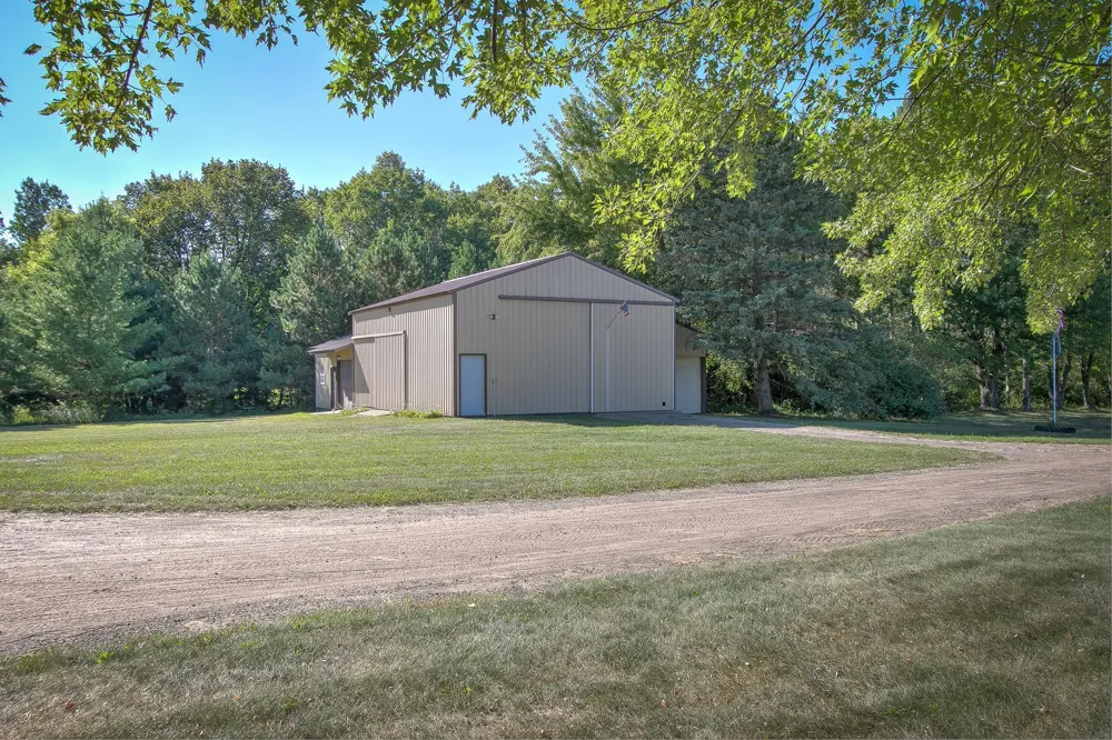 4444 297th Avenue NE Isanti, MN 55040