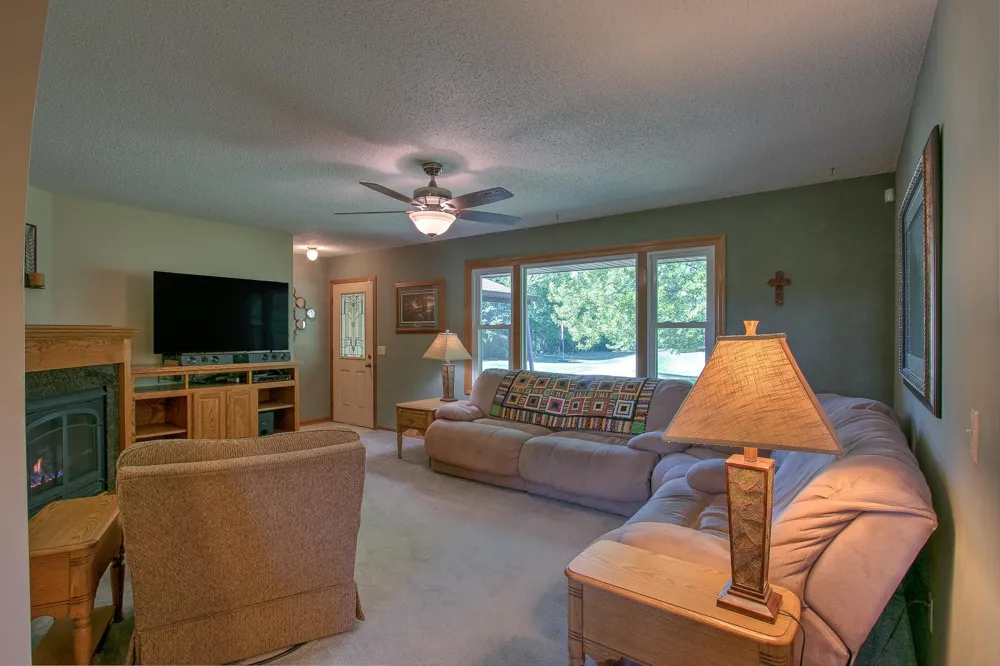 4444 297th Avenue NE Isanti, MN 55040