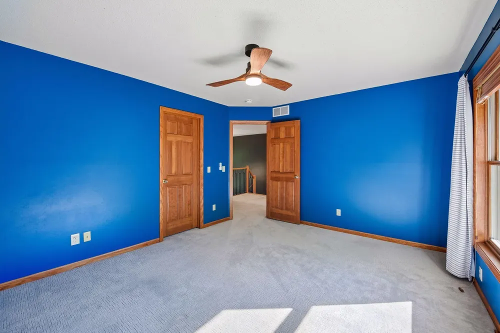 561 Bighorn Drive Chanhassen, MN 55317