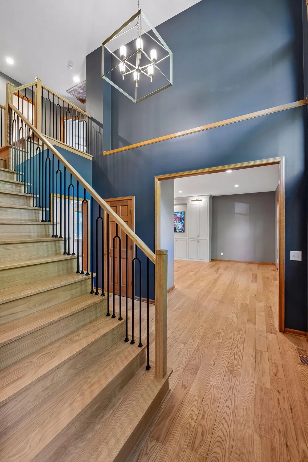 561 Bighorn Drive Chanhassen, MN 55317