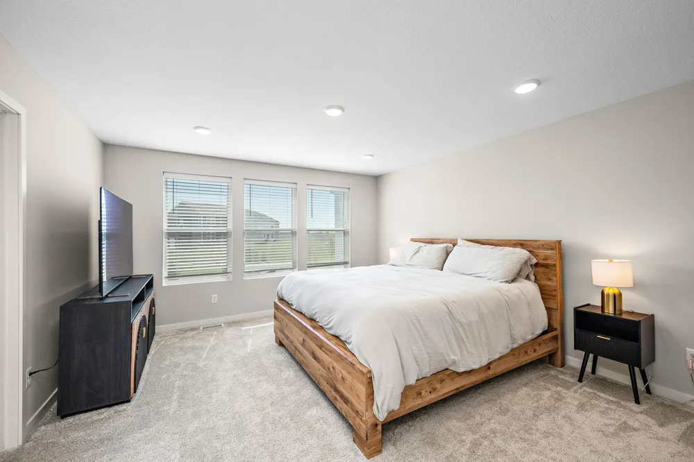 1584 Aclare Ridge Rosemount, MN 55068