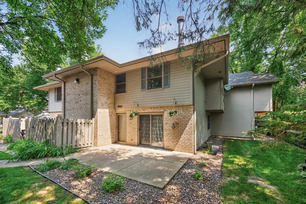 18661 Clear View Court Minnetonka, MN 55345