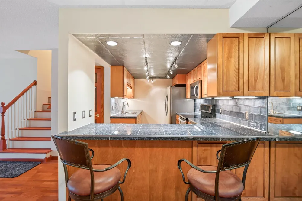 18661 Clear View Court Minnetonka, MN 55345