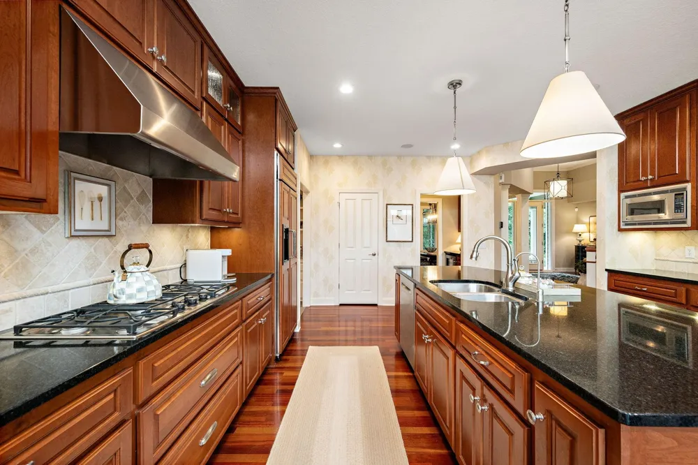 9356 Albright Court Inver Grove Heights, MN 55077