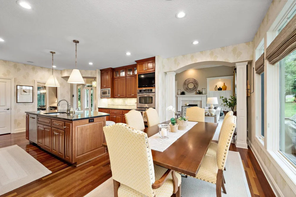 9356 Albright Court Inver Grove Heights, MN 55077