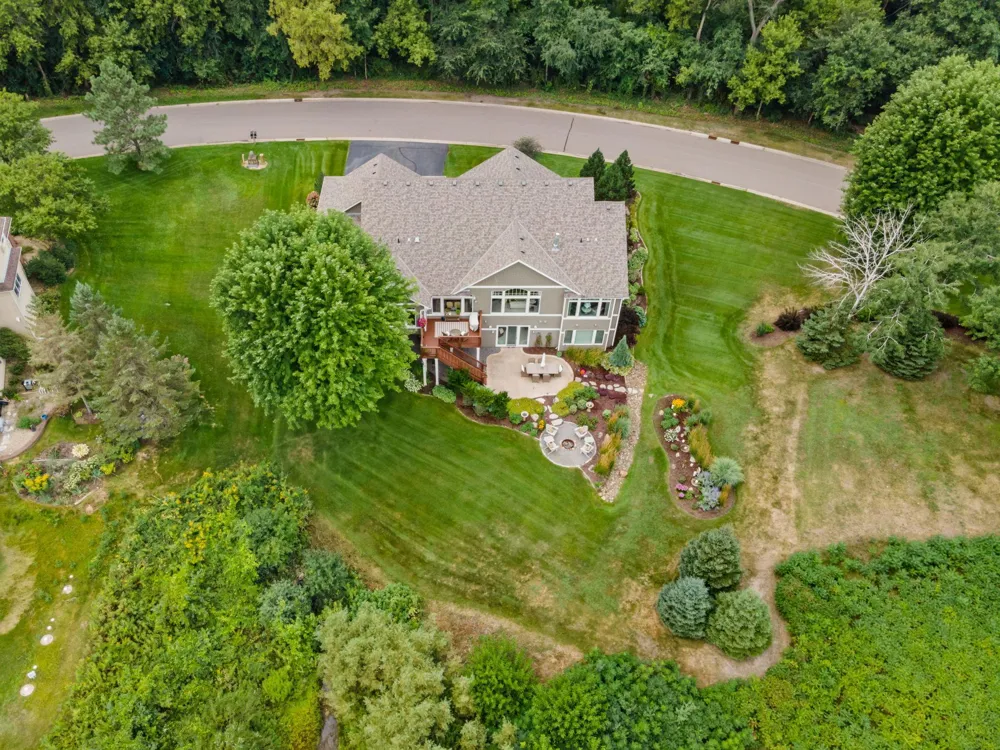 9356 Albright Court Inver Grove Heights, MN 55077
