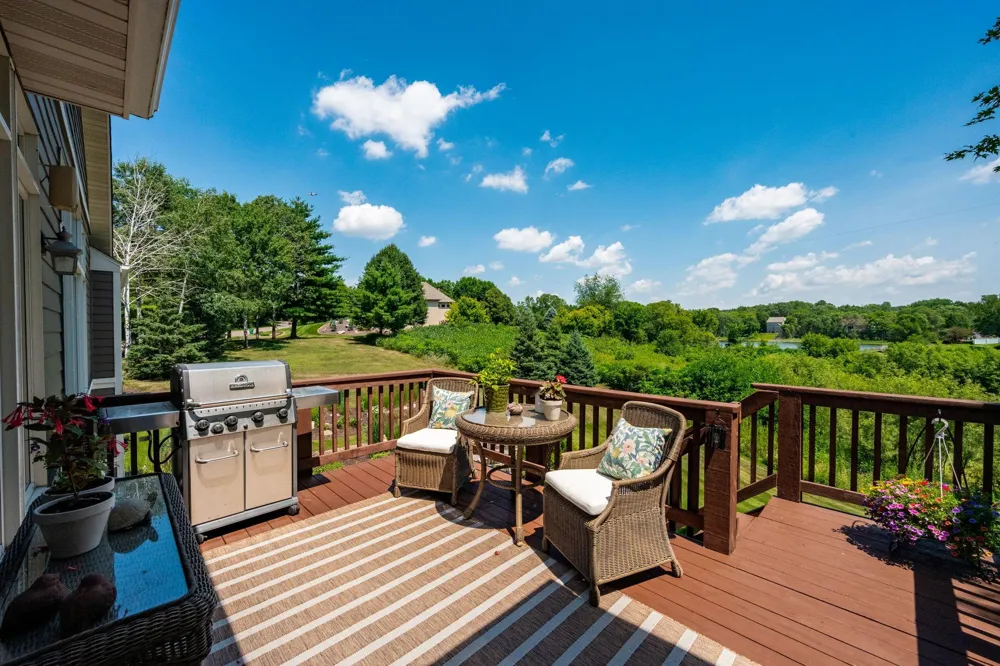 9356 Albright Court Inver Grove Heights, MN 55077