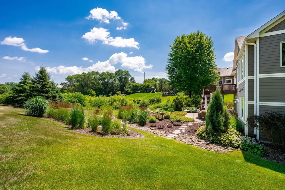 9356 Albright Court Inver Grove Heights, MN 55077