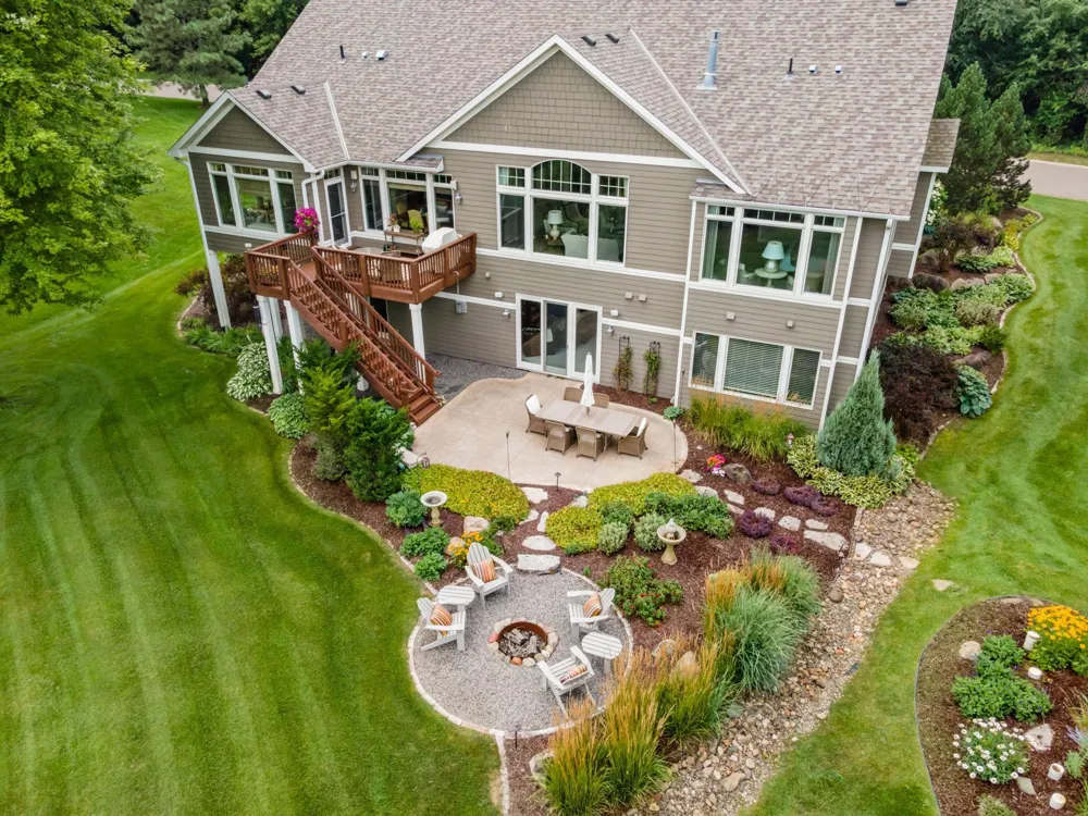 9356 Albright Court Inver Grove Heights, MN 55077